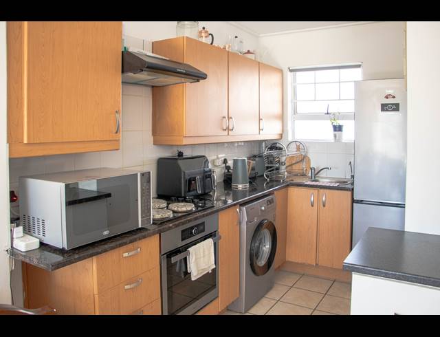 2 BEDROOM APARTMENT FOR SALE IN TYGER VALLEY